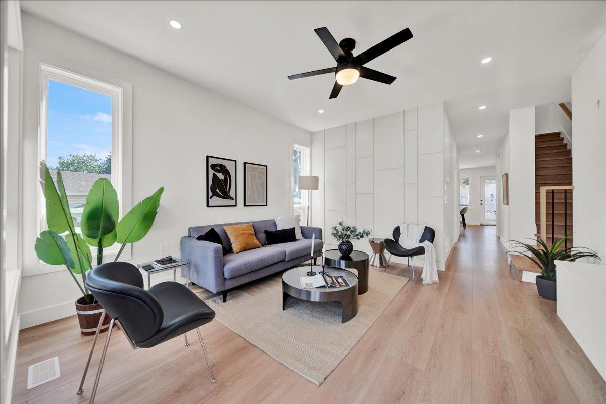 102 10151 144 Street Property Photo 2