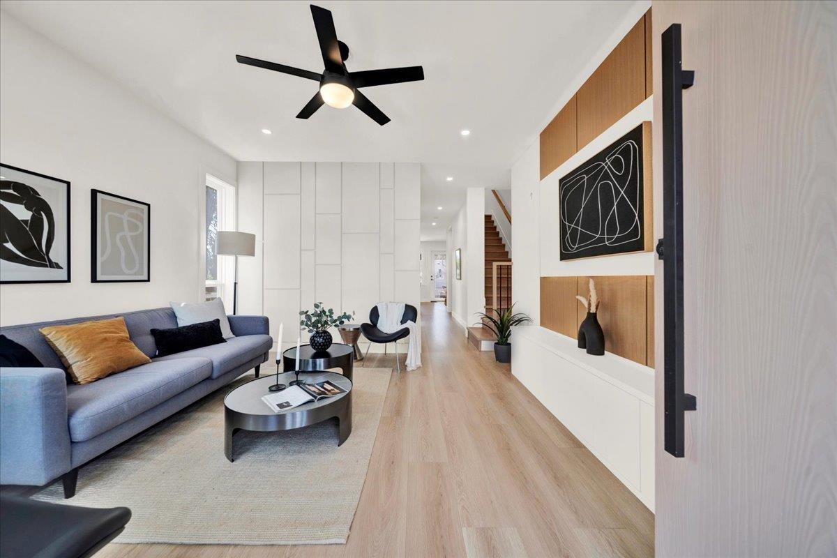 102 10151 144 Street Property Photo 3