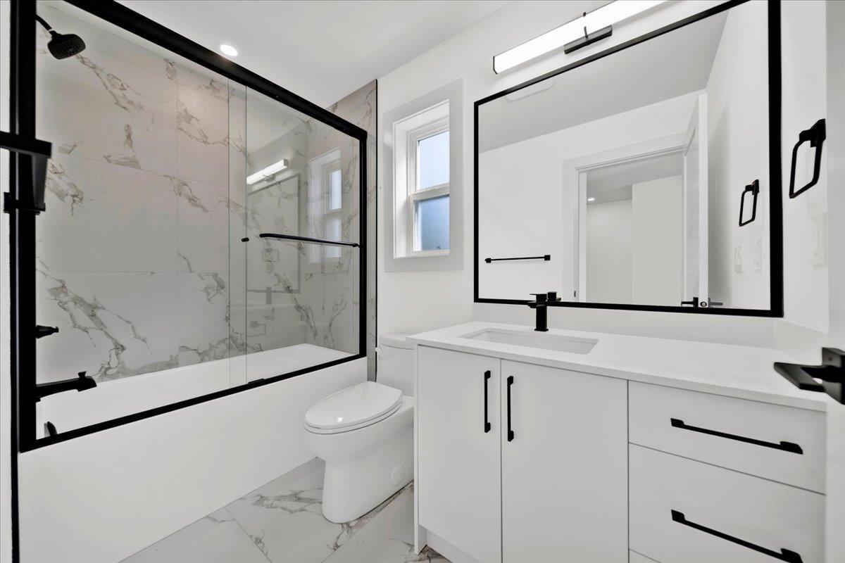 102 10151 144 Street Property Photo 20