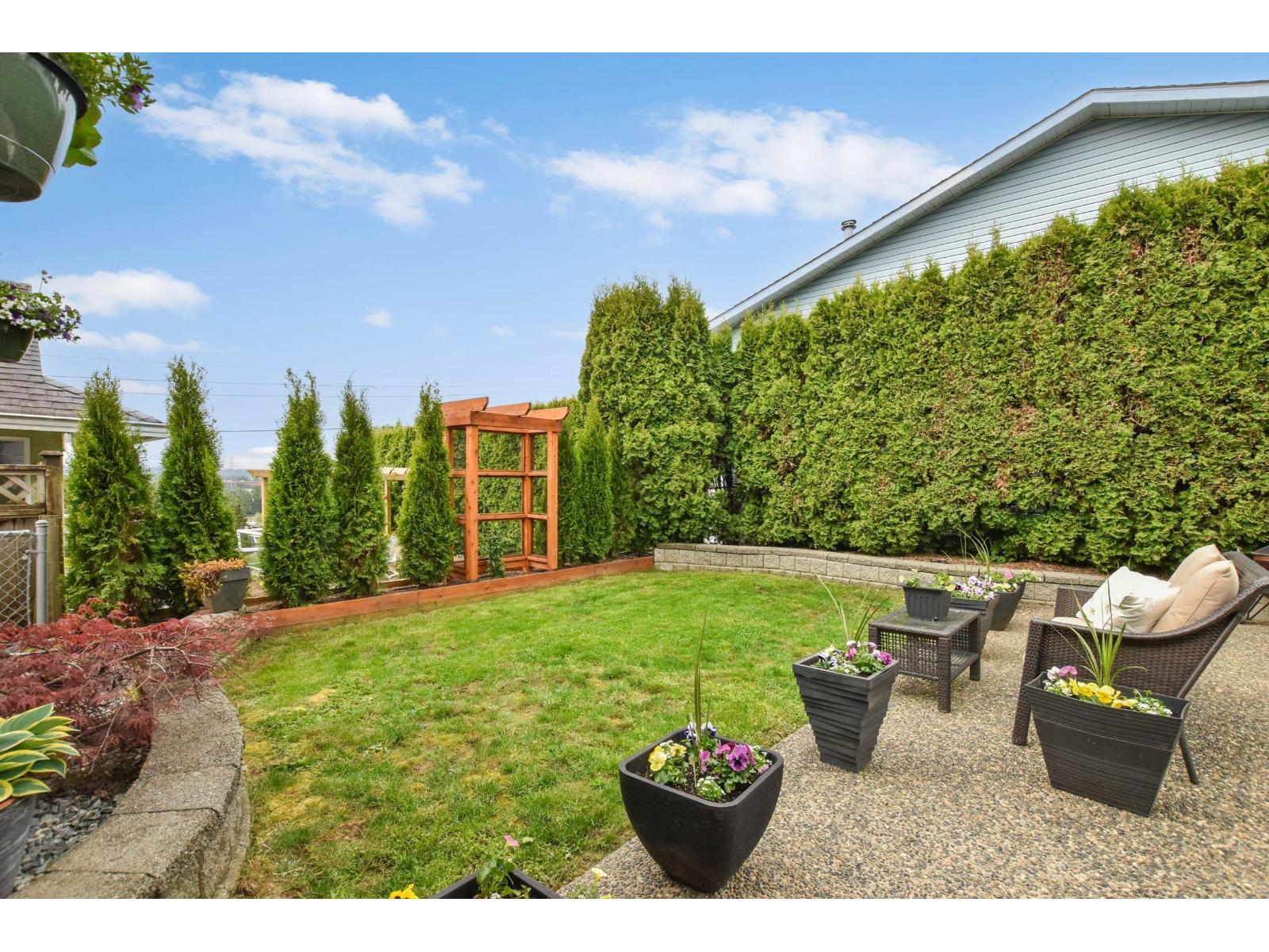 7461 Murray Street Property Photo 4