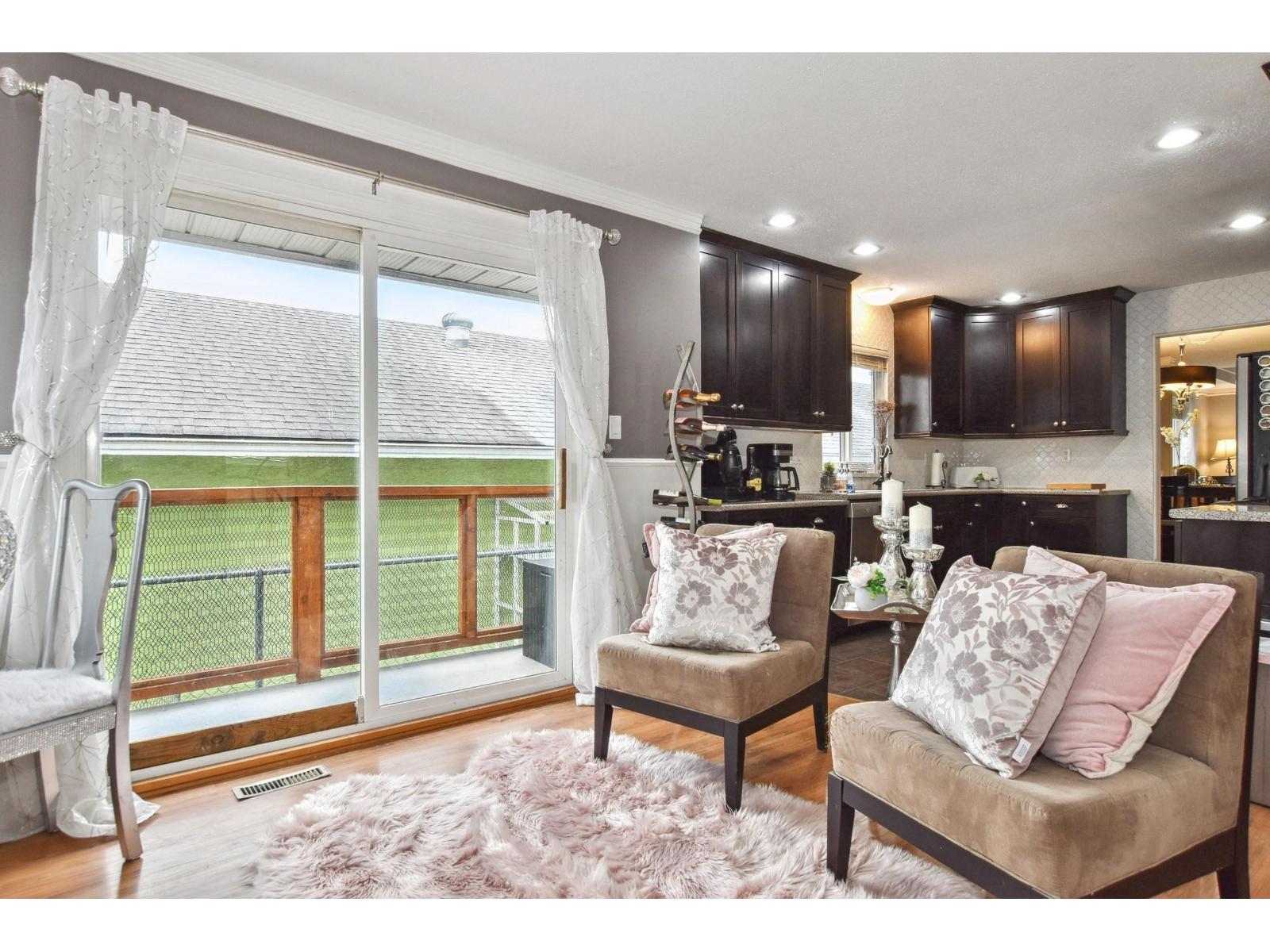 7461 Murray Street Property Photo 13