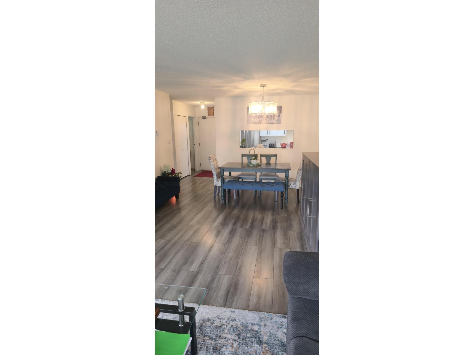 110 9635 121 Street Property Photo 3
