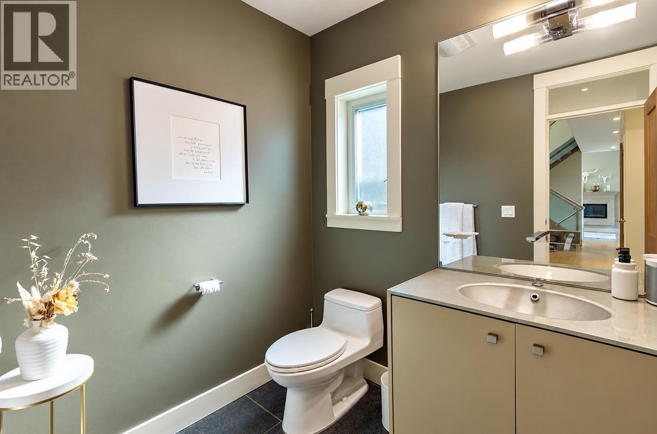 649 Sylvan Avenue Property Photo 15