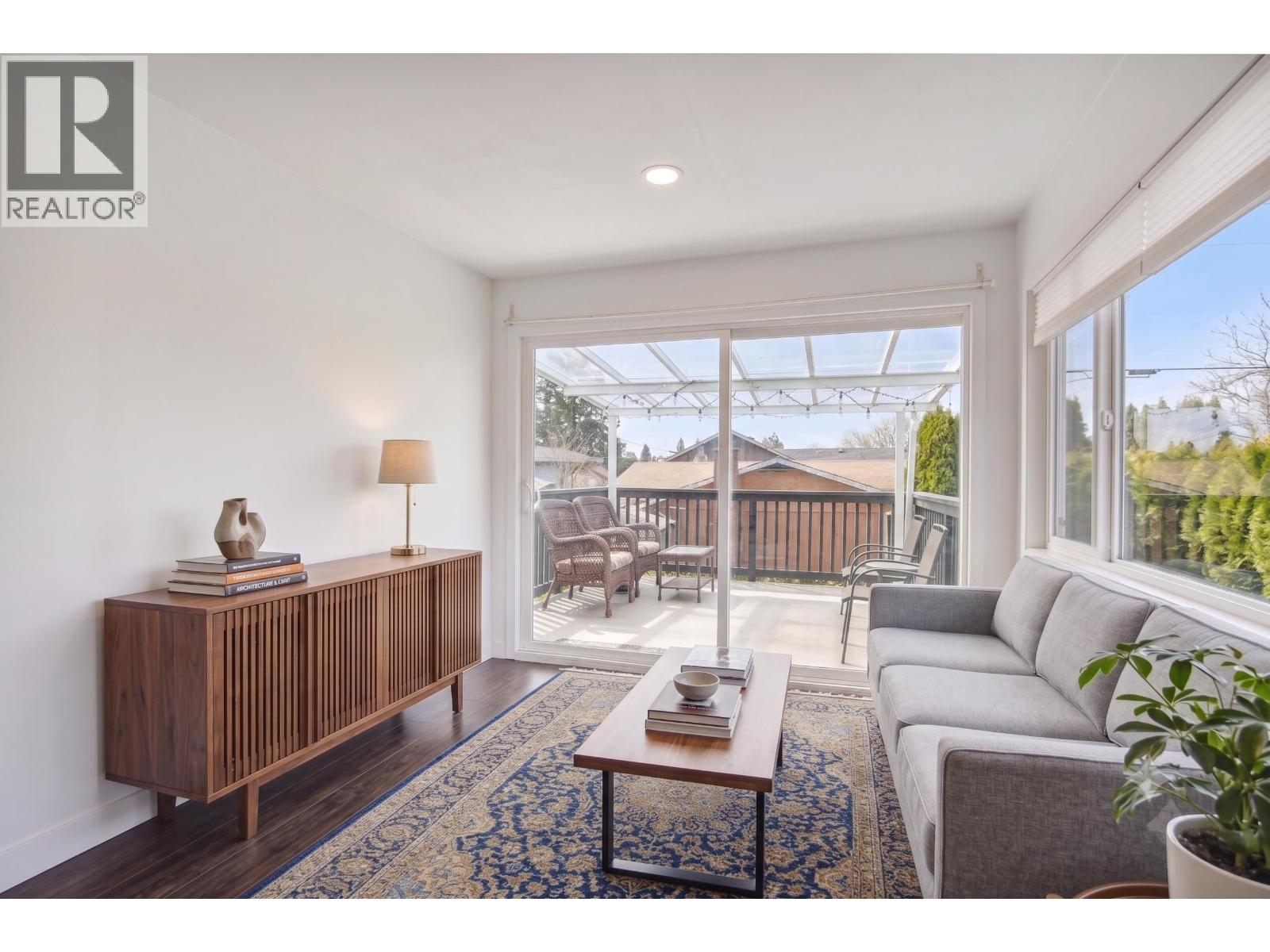 1949 Mahon Avenue Property Photo 2