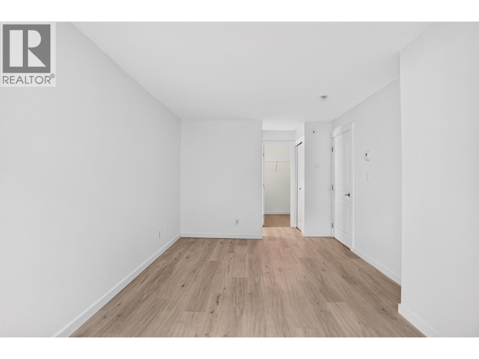 303 2998 Silver Springs Boulevard Property Photo 14