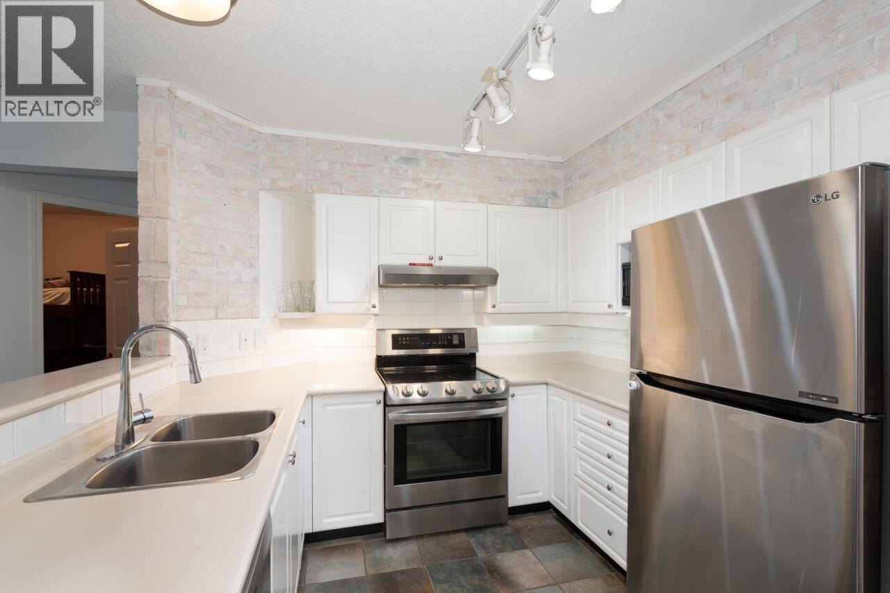104 3625 Windcrest Drive Property Photo 8