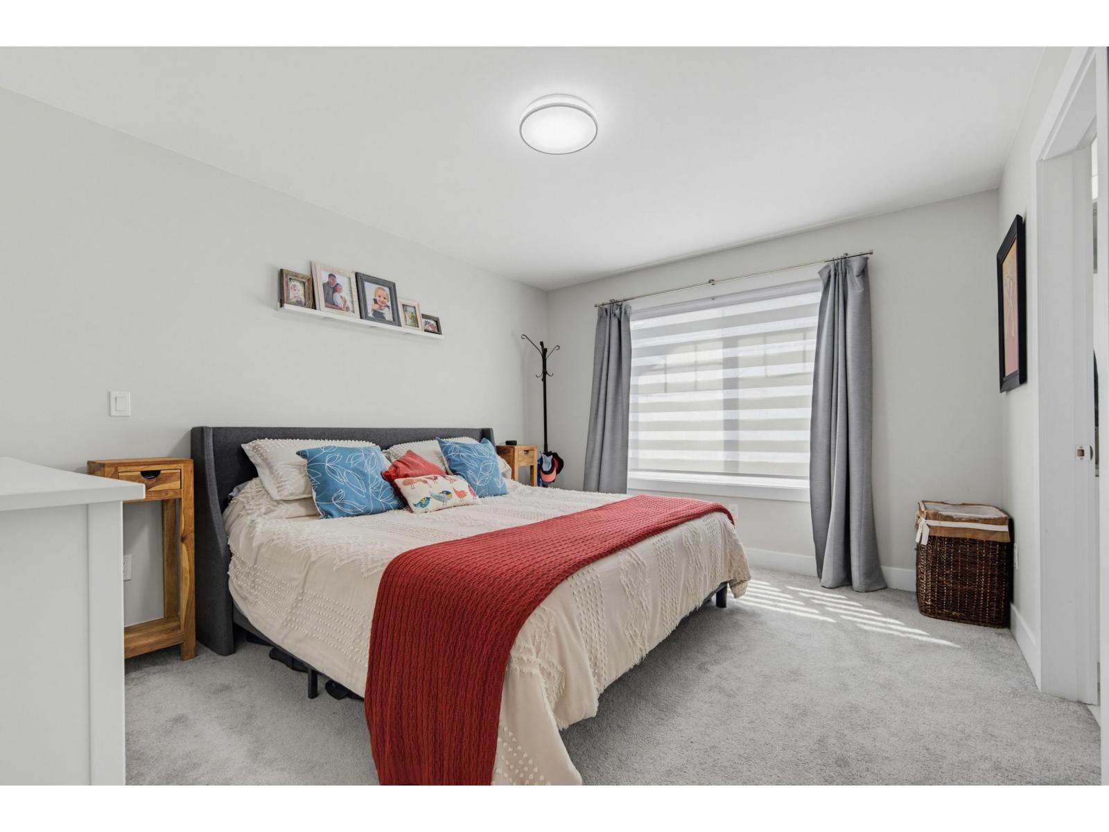 53 19501 74 Avenue Property Photo 15