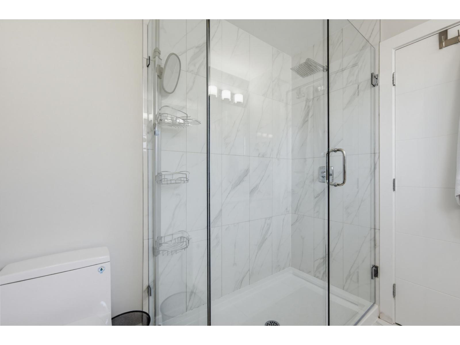 53 19501 74 Avenue Property Photo 23