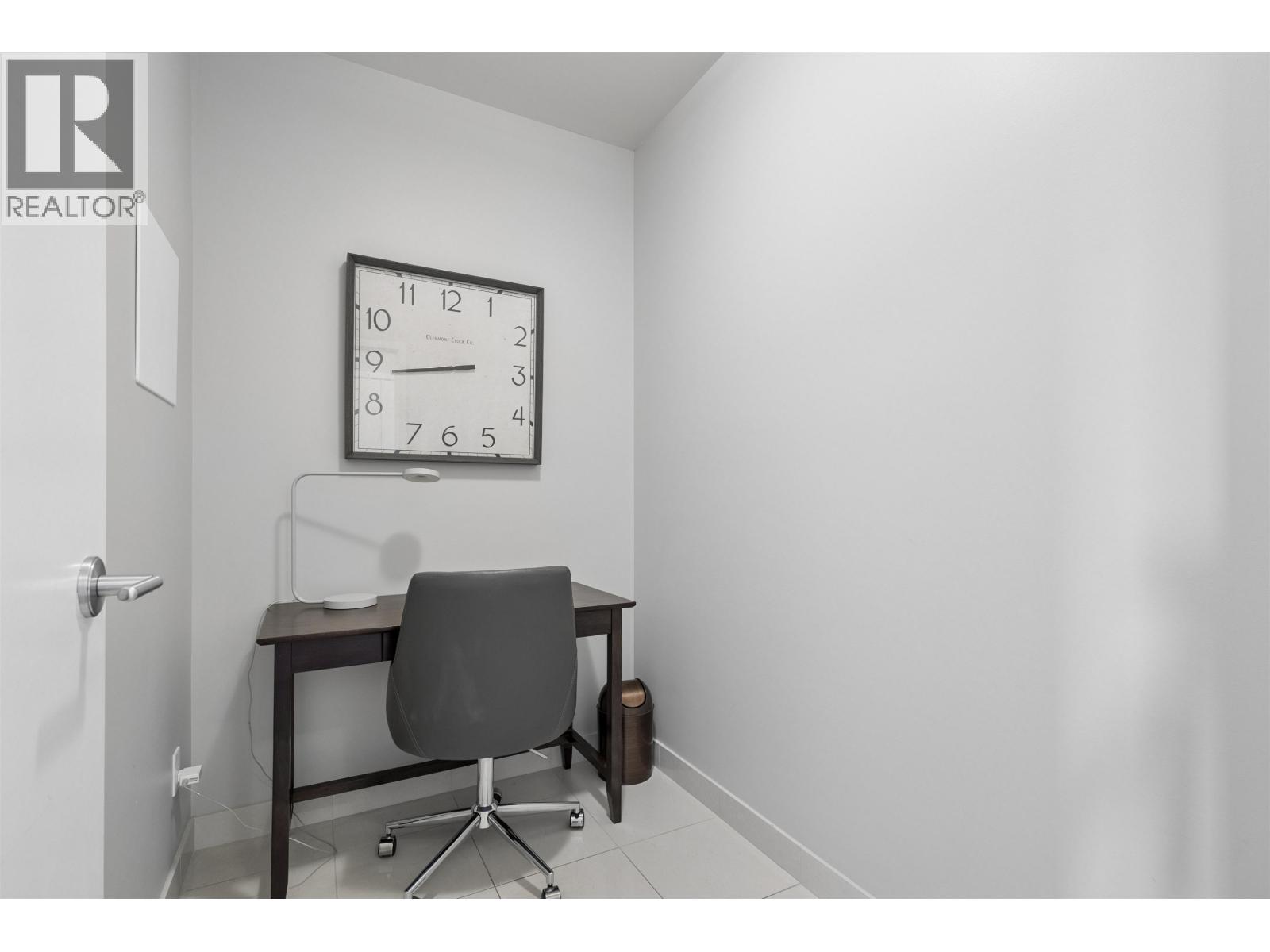 701 2851 Heather Street Property Photo 14