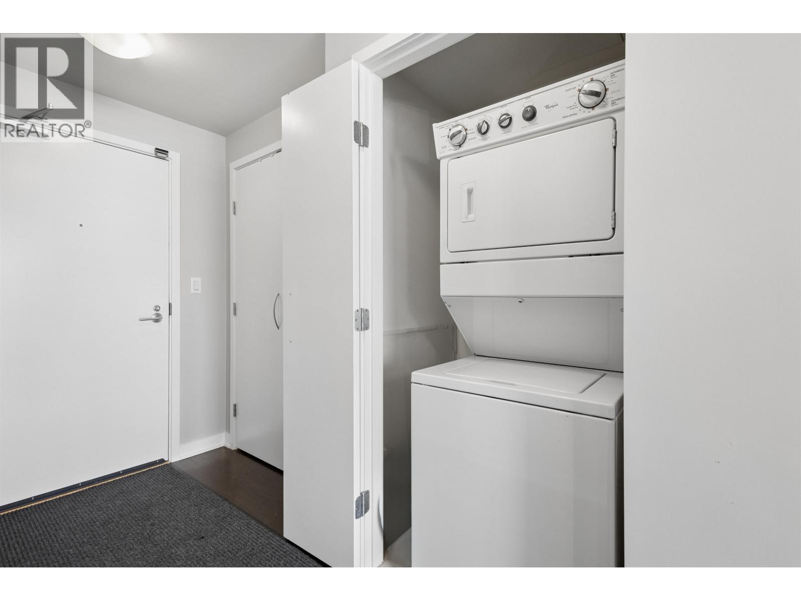 701 2851 Heather Street Property Photo 15
