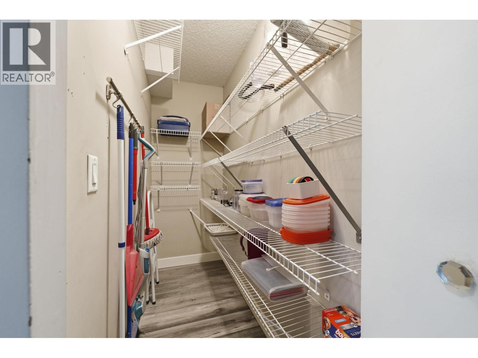 106 423 Agnes Street Property Photo 20