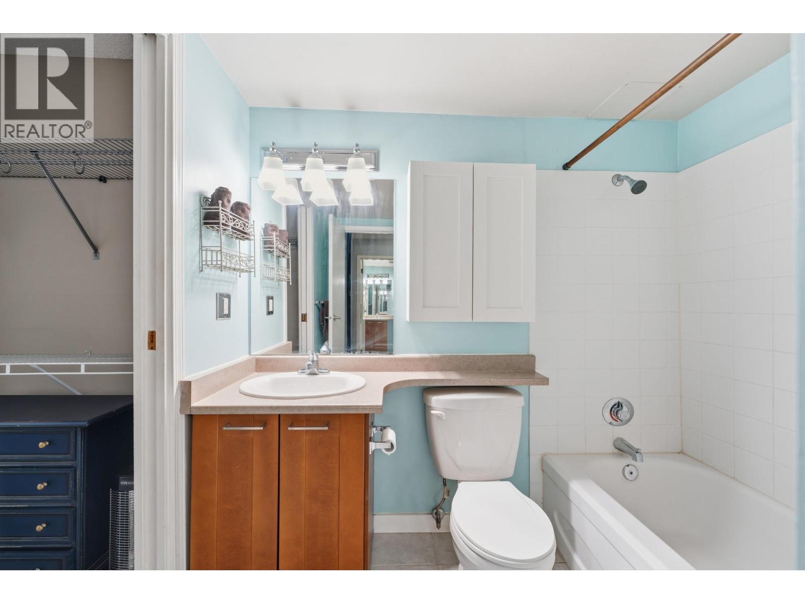 106 423 Agnes Street Property Photo 22