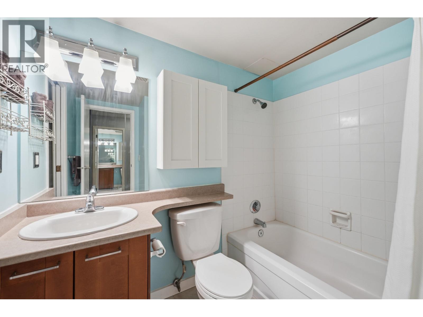 106 423 Agnes Street Property Photo 23