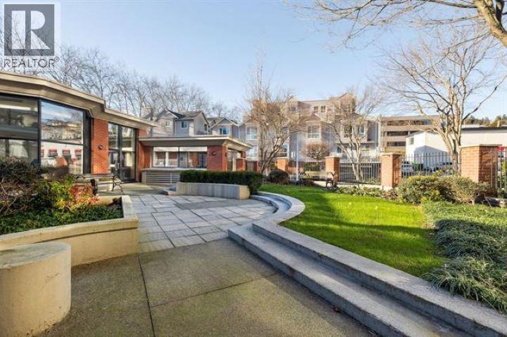 408 610 Victoria Street Property Photo 3