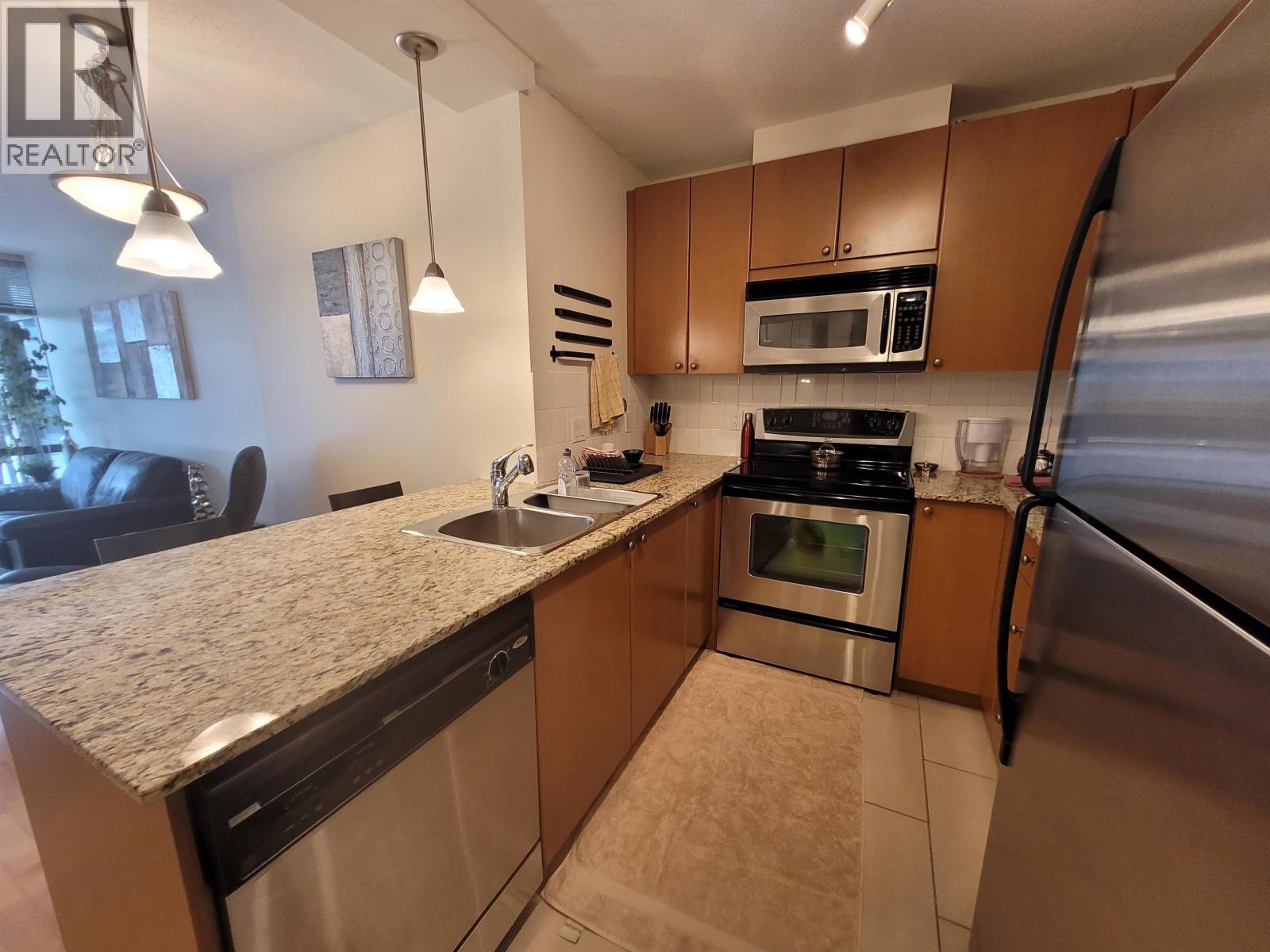 408 610 Victoria Street Property Photo 4