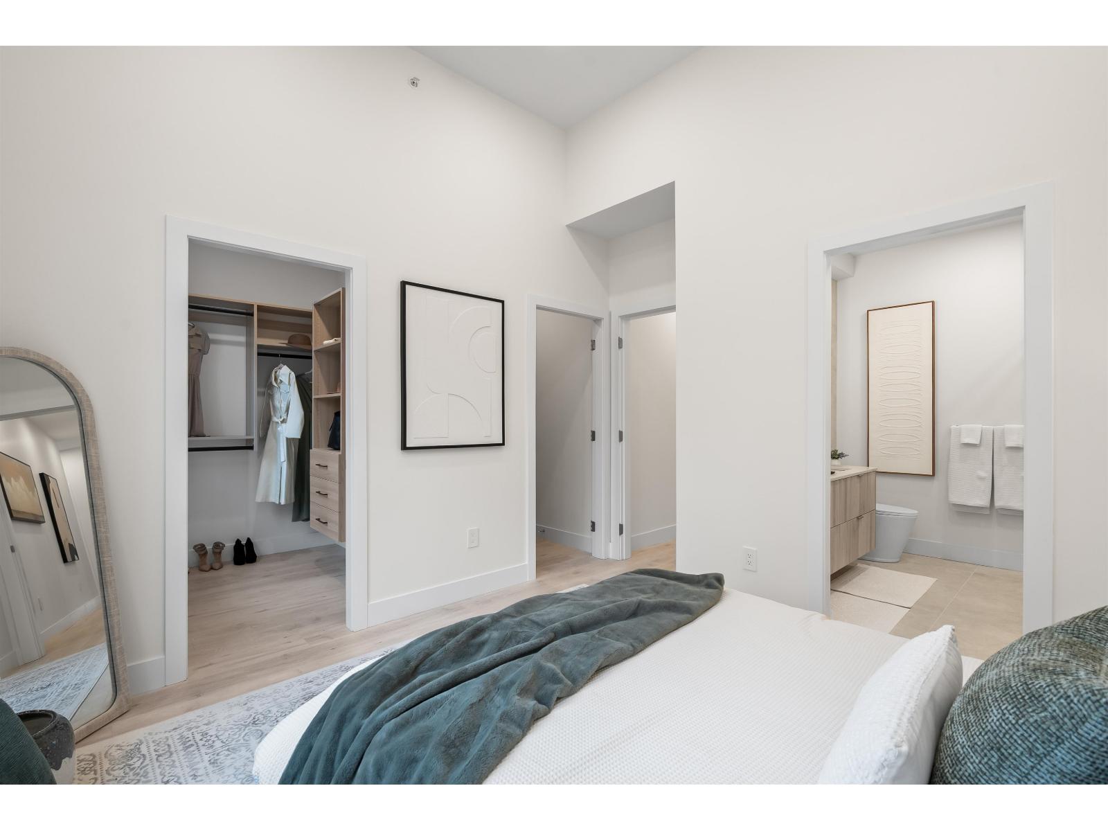 18 4558 208 Street Property Photo 6