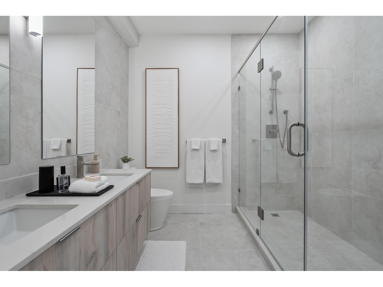 18 4558 208 Street Property Photo 8