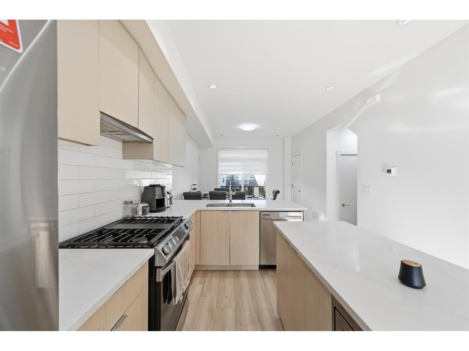 24 11556 72a Avenue Property Photo 10