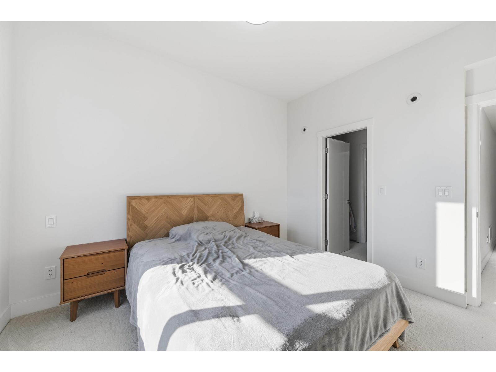24 11556 72a Avenue Property Photo 18