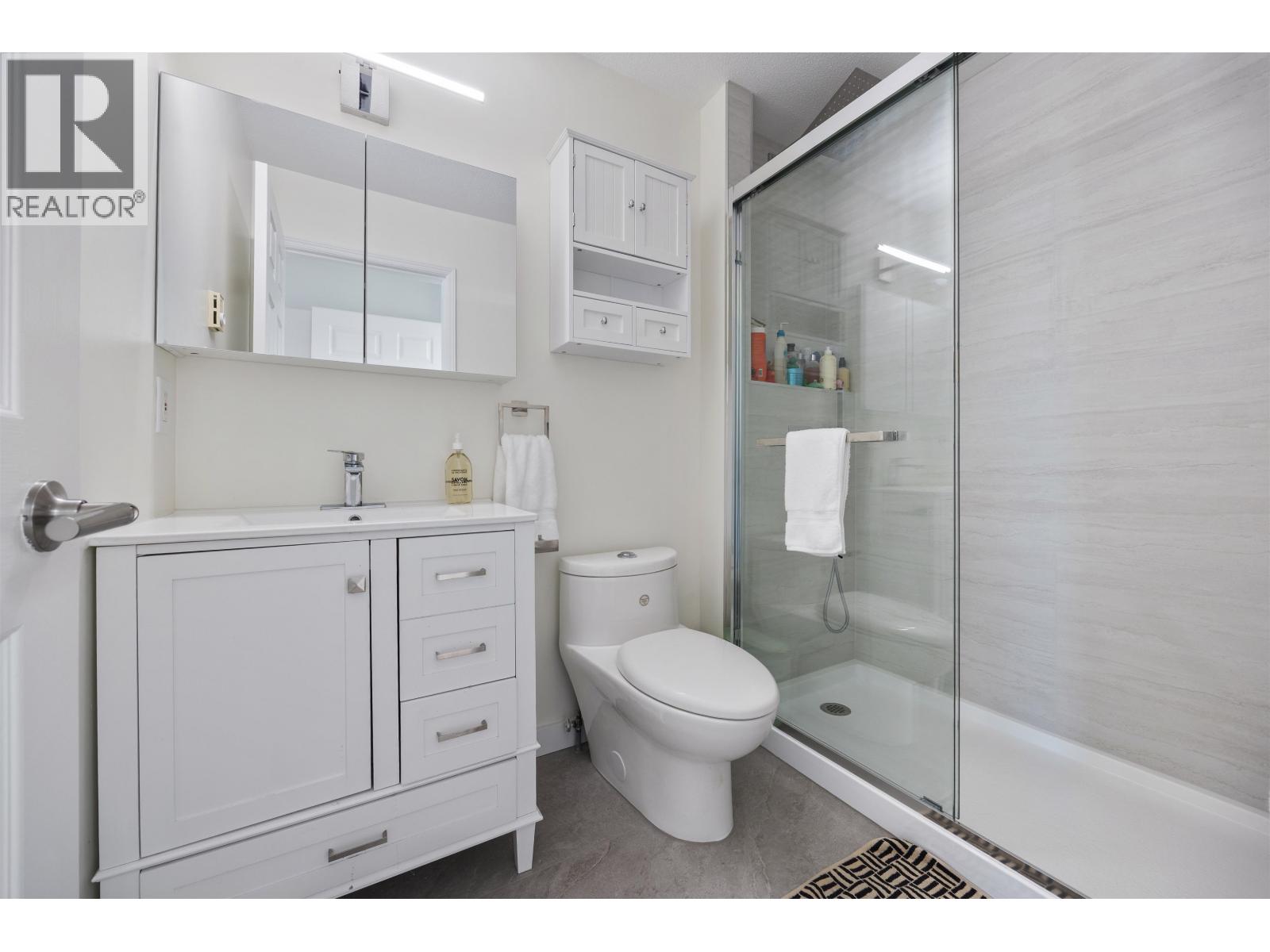 316 2565 W Broadway Street Property Photo 7