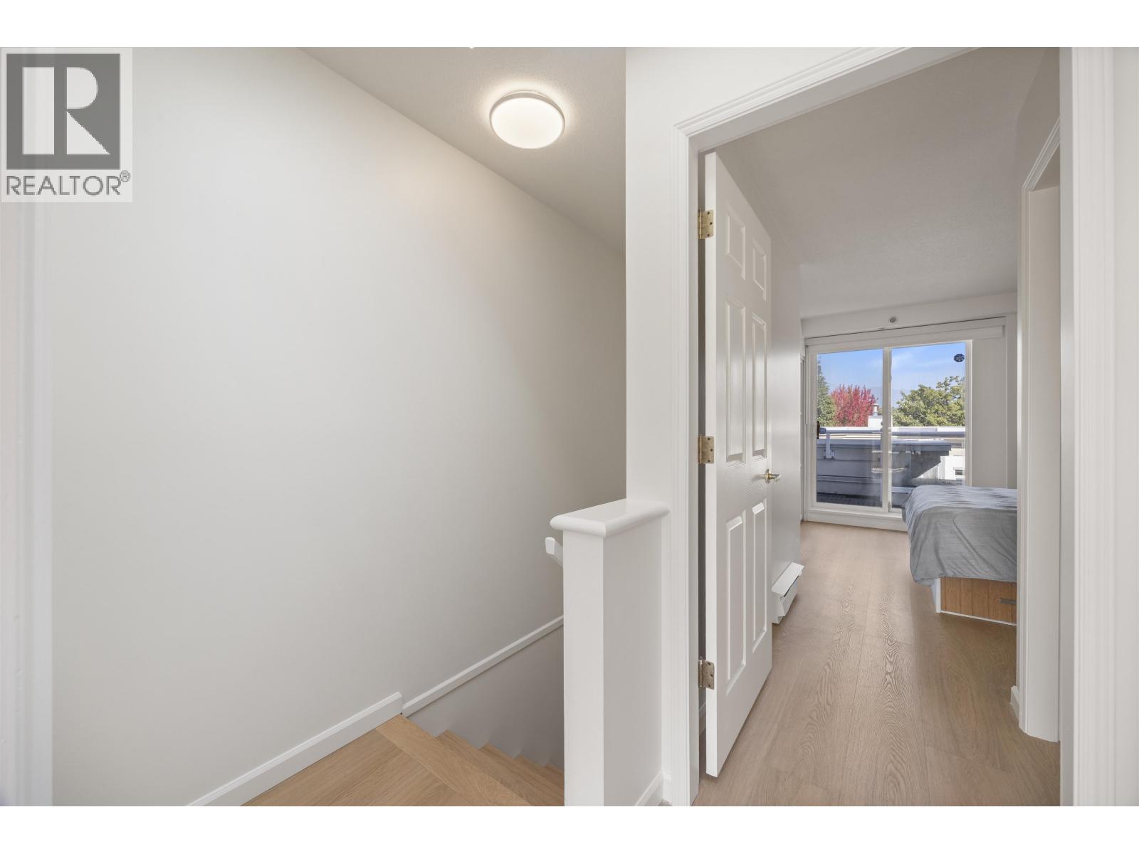 316 2565 W Broadway Street Property Photo 9