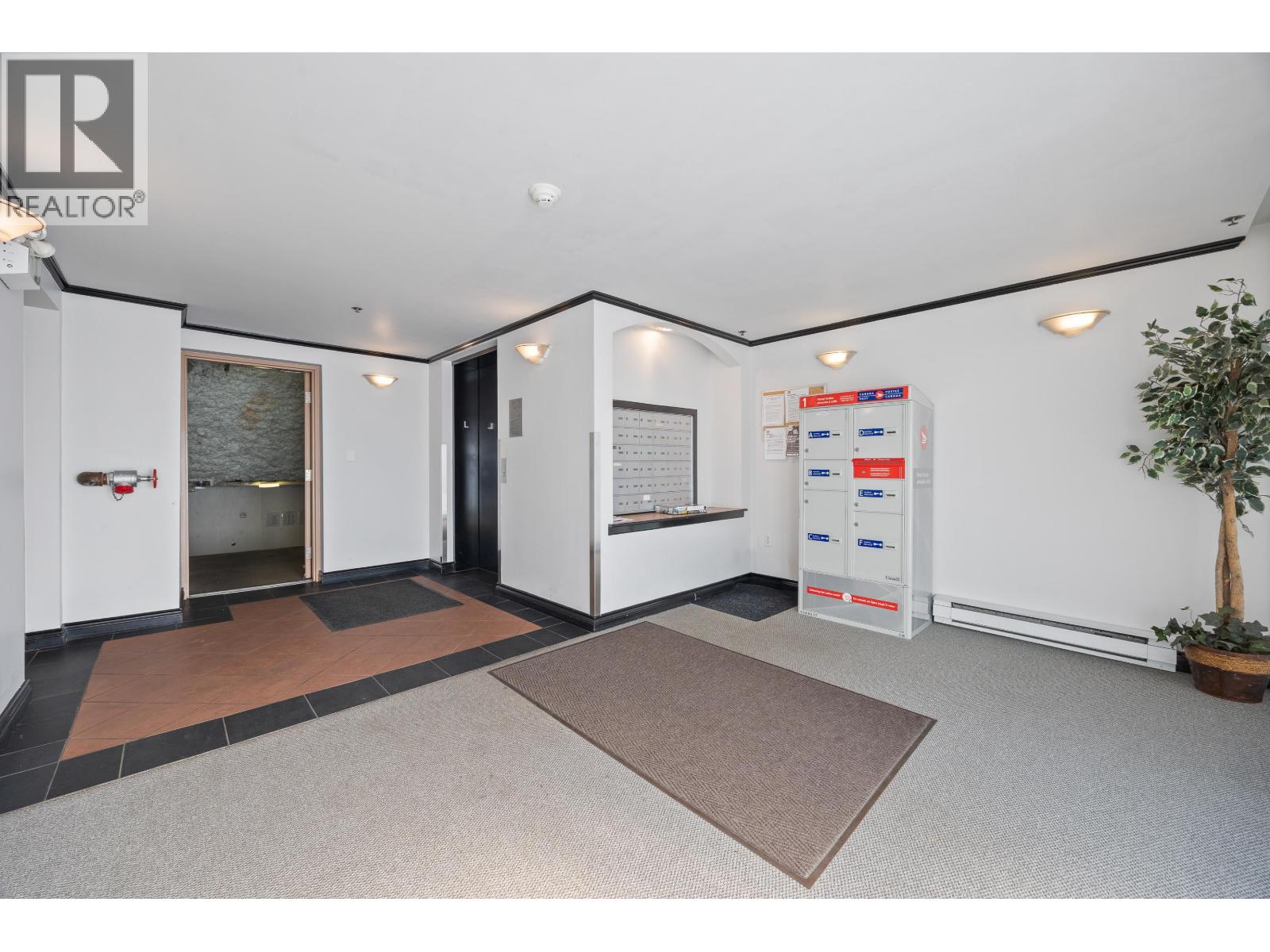 316 2565 W Broadway Street Property Photo 18