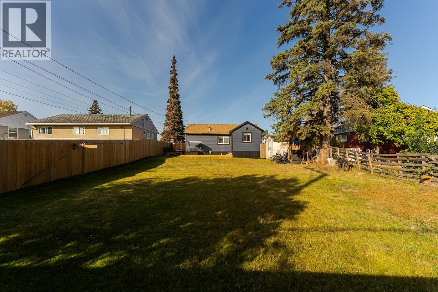 838 Douglas Street Property Photo 17
