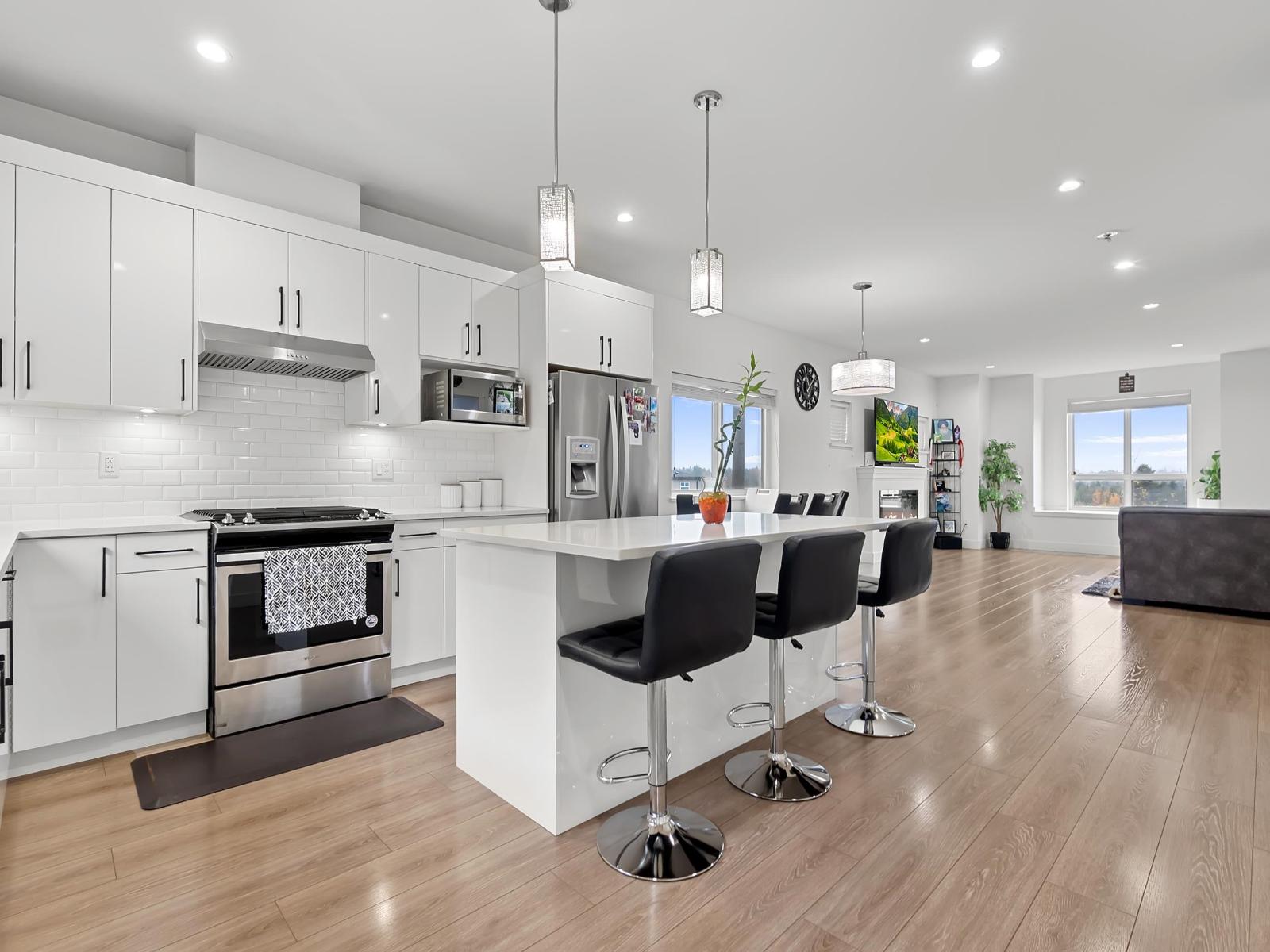 14002 60a Avenue Property Photo 9
