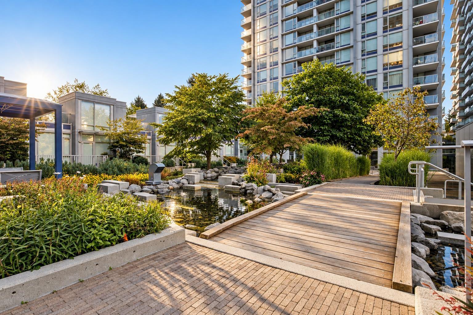 809 13750 100 Avenue Property Photo 35
