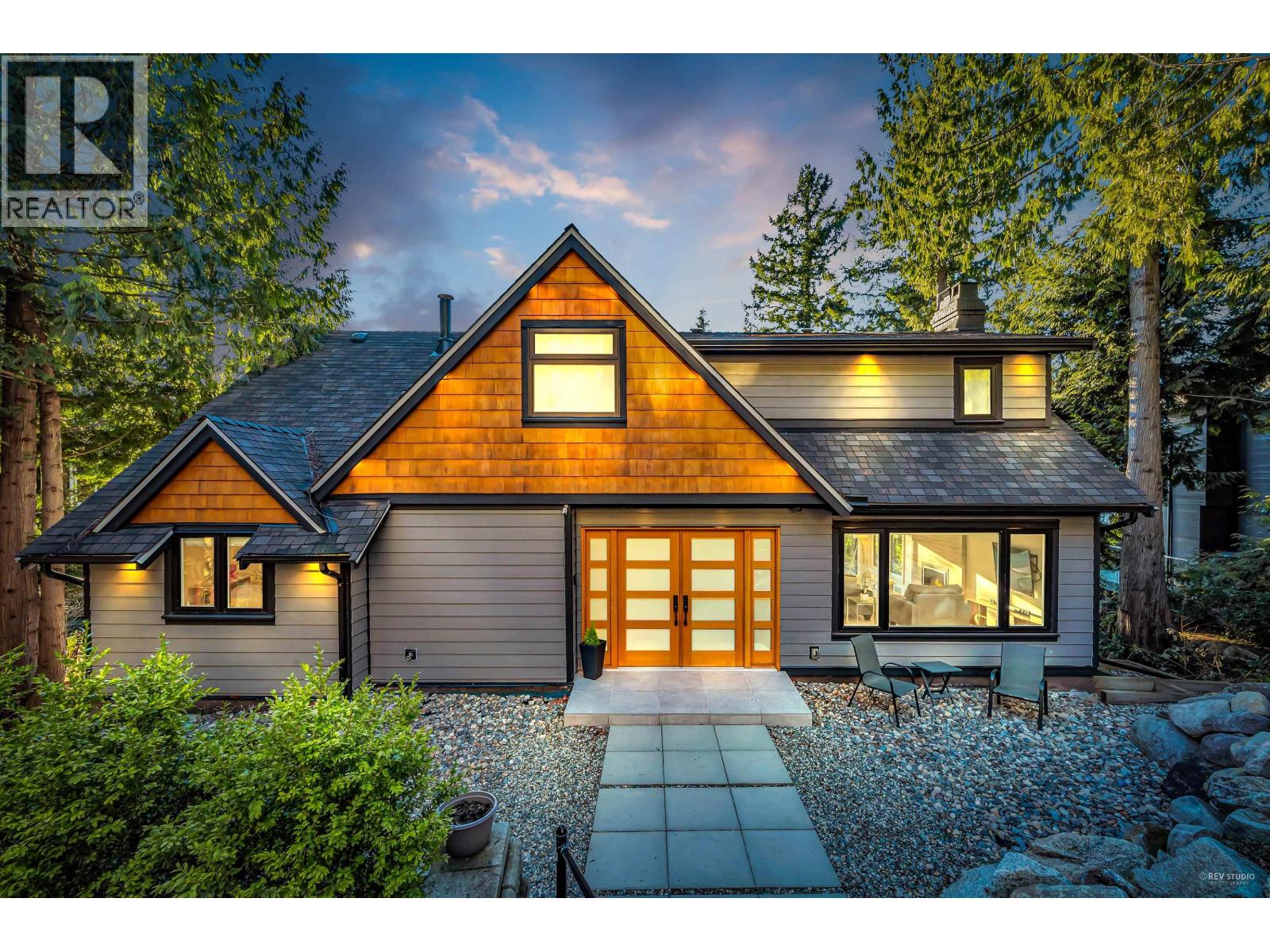 130 OCEANVIEW PLACE