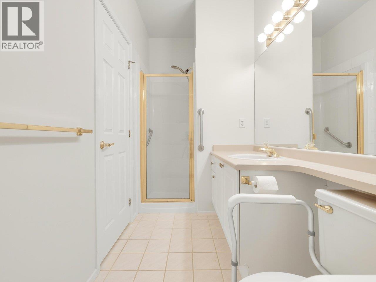 406 5556 14 Avenue Property Photo 13