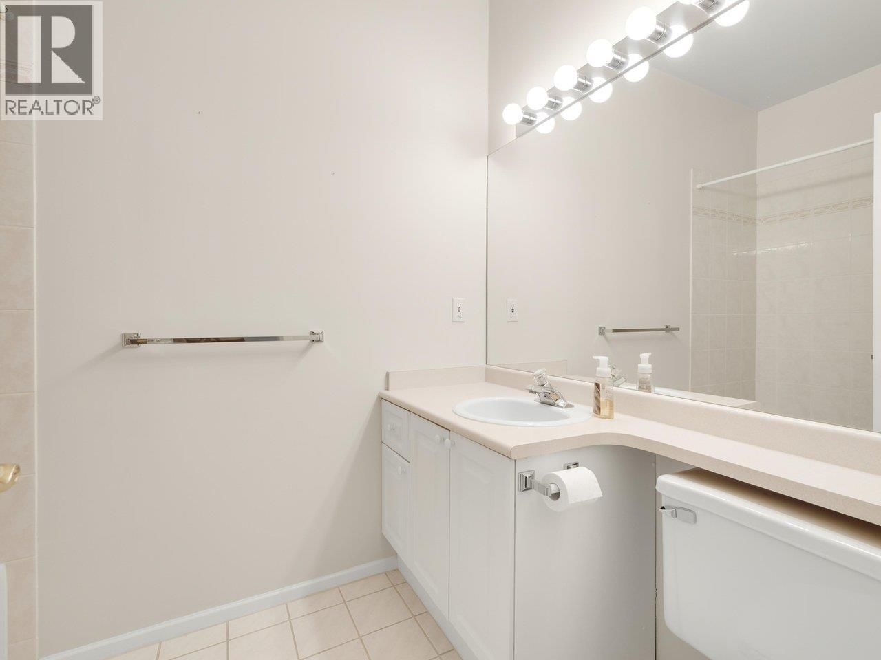 406 5556 14 Avenue Property Photo 16