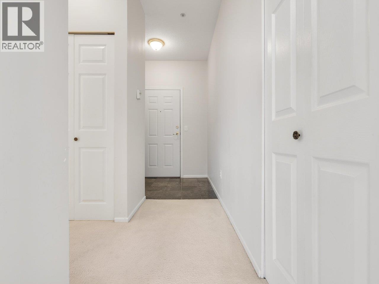 406 5556 14 Avenue Property Photo 20