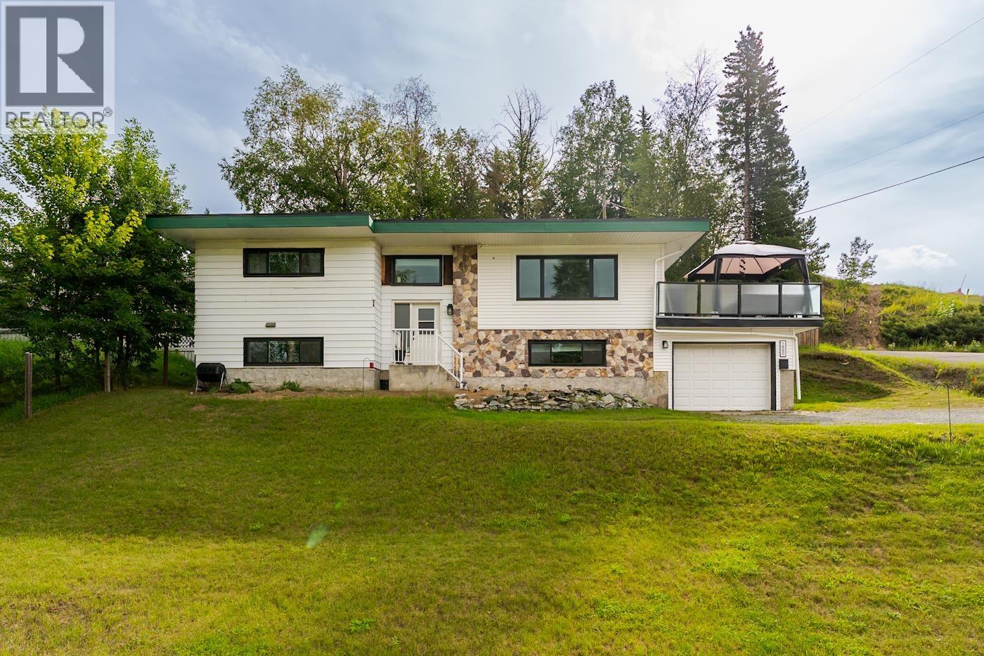 1880 Houghtaling Road Property Photo 2