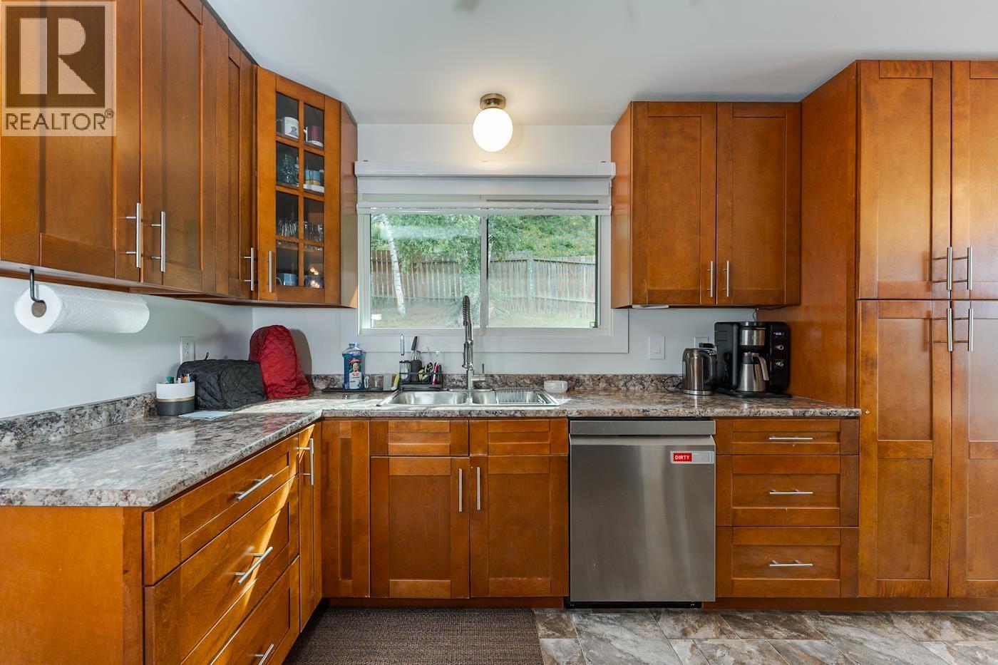 1880 Houghtaling Road Property Photo 14