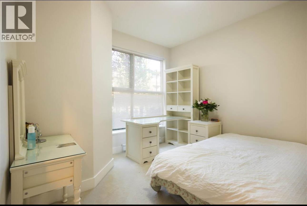 5928 Birney Avenue Property Photo 4