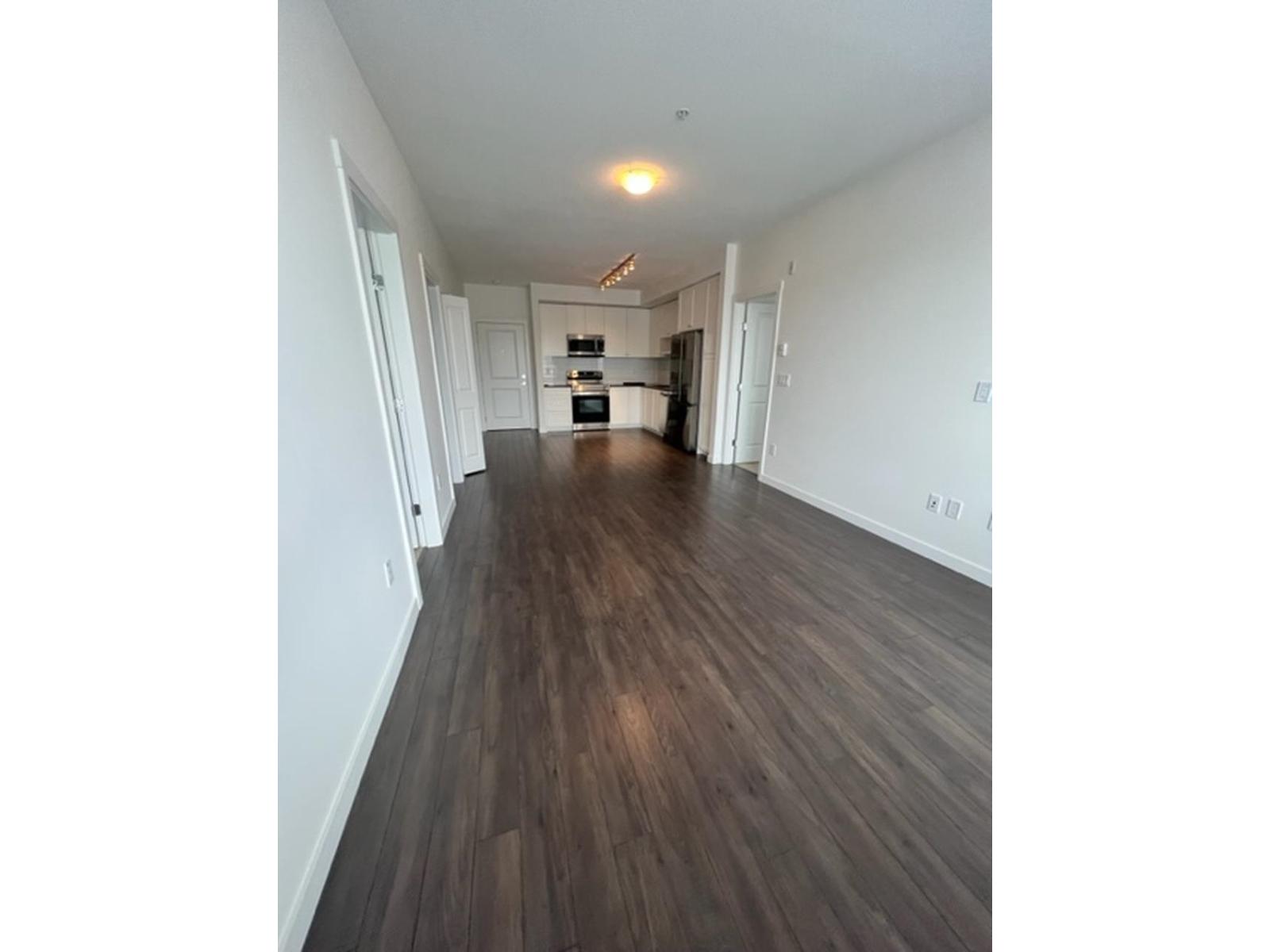 202 15815 85 Avenue Property Photo 3