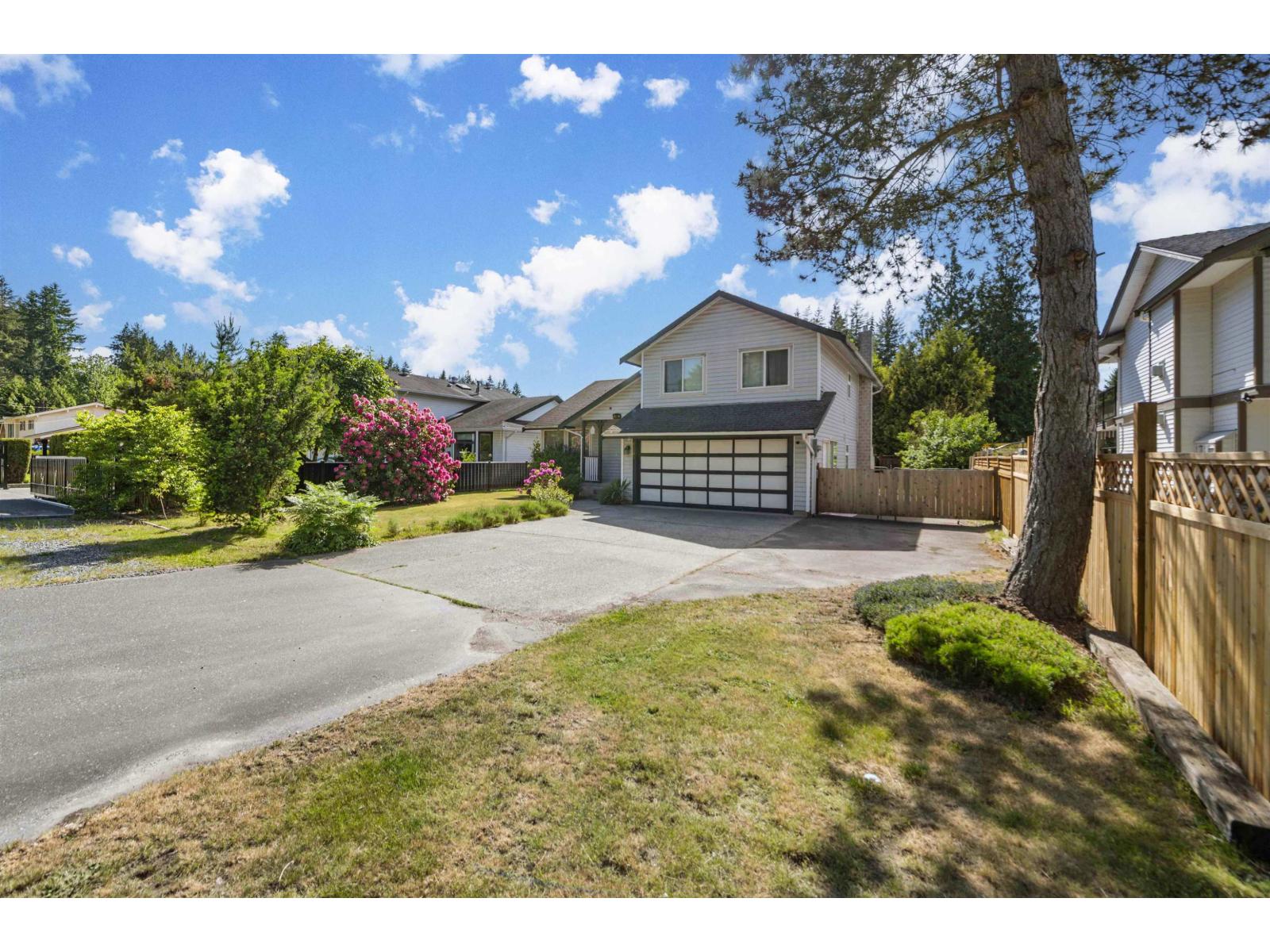 4483 208 Street Property Photo 2