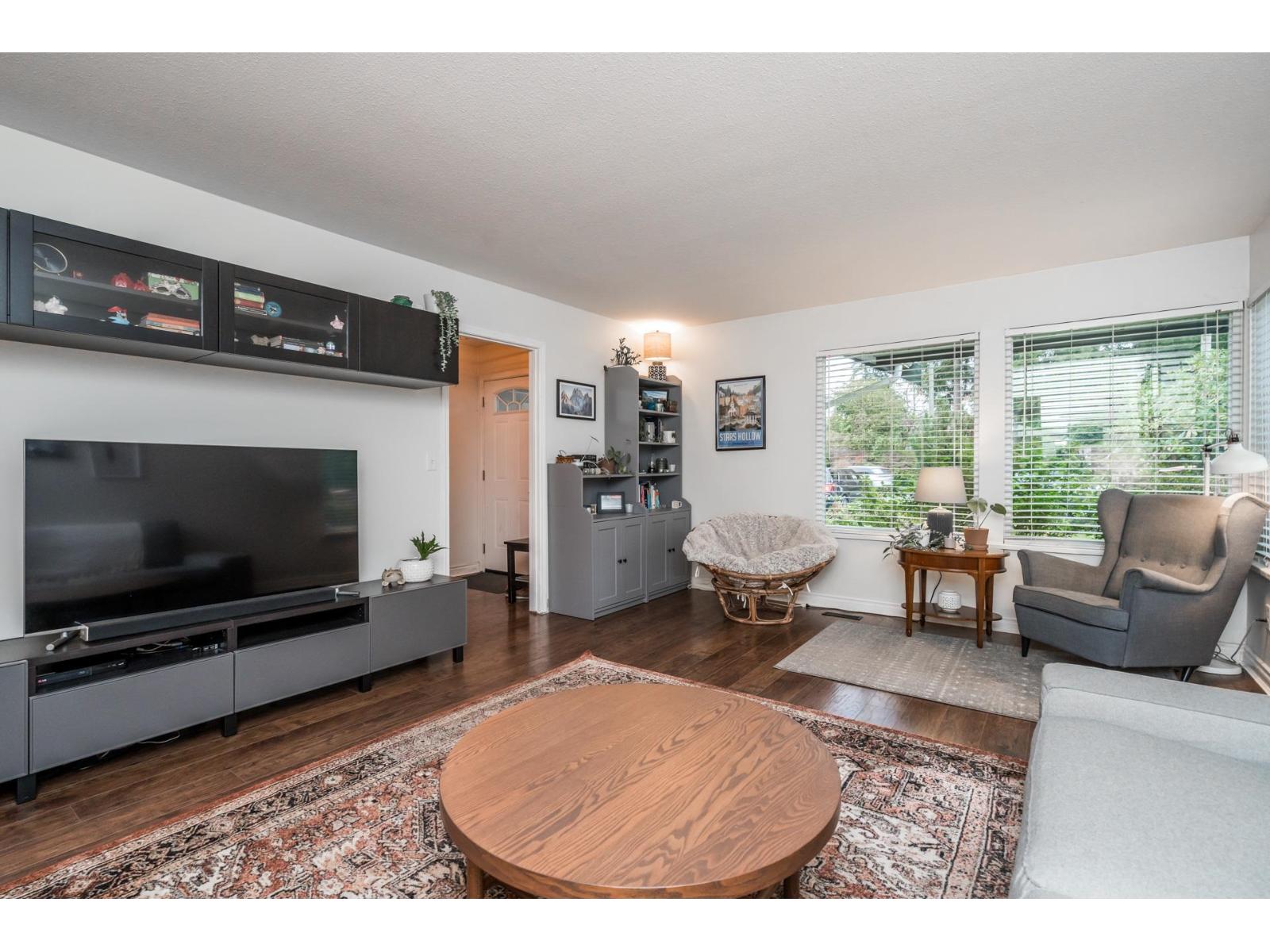 4483 208 Street Property Photo 8