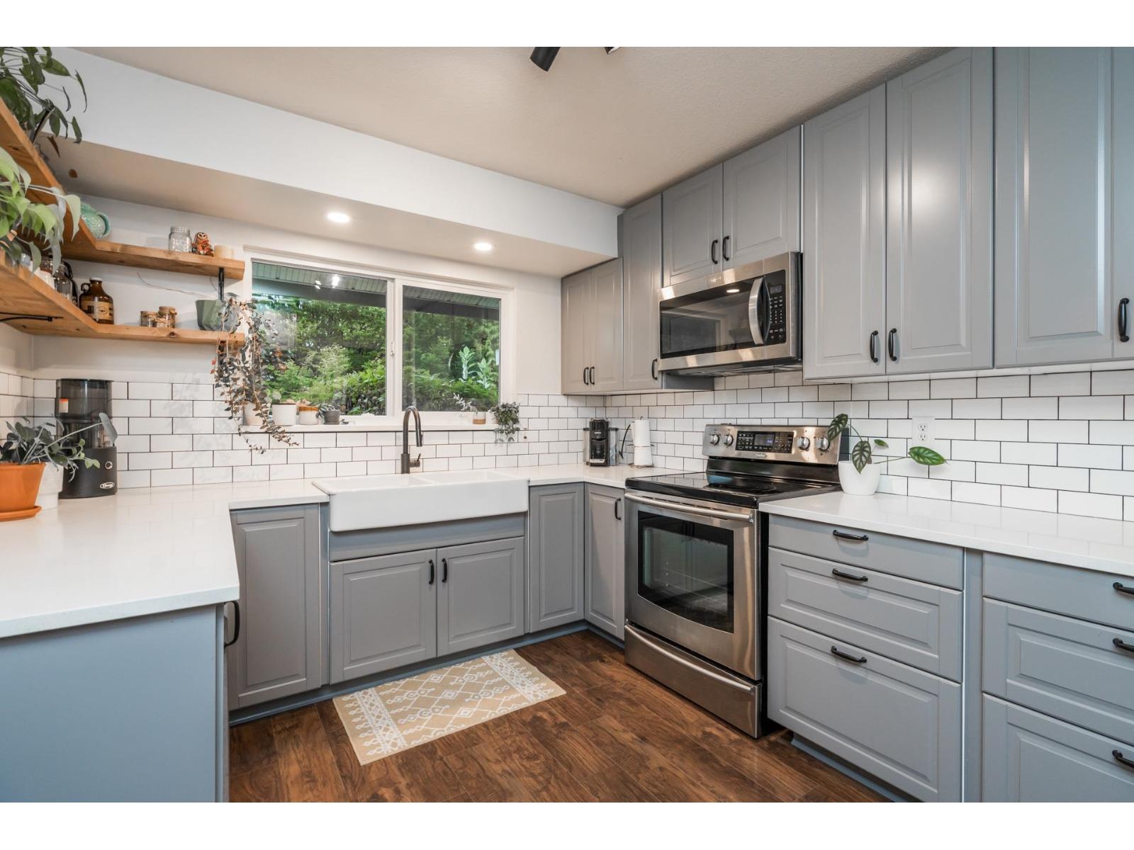 4483 208 Street Property Photo 15