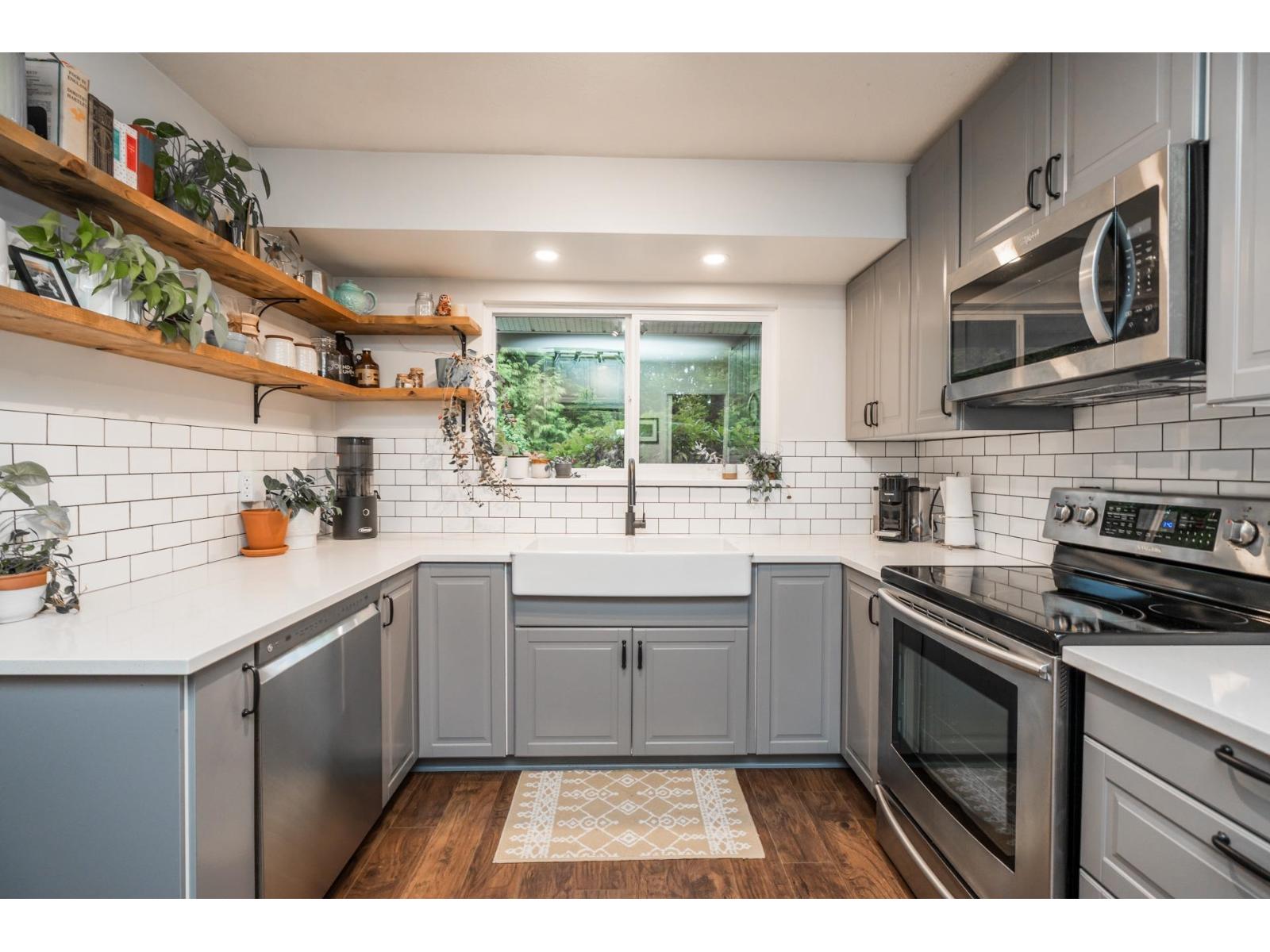 4483 208 Street Property Photo 16