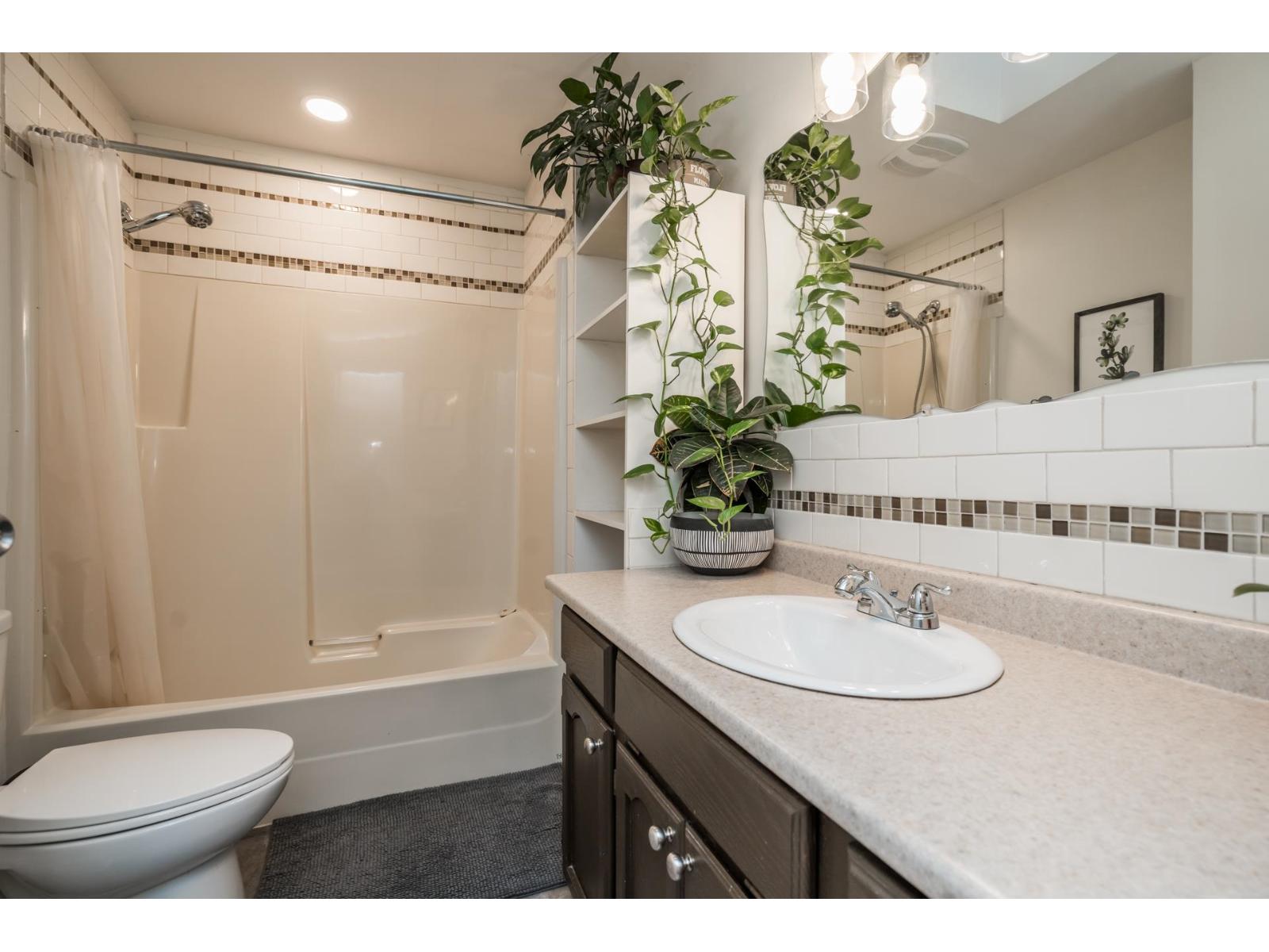 4483 208 Street Property Photo 34