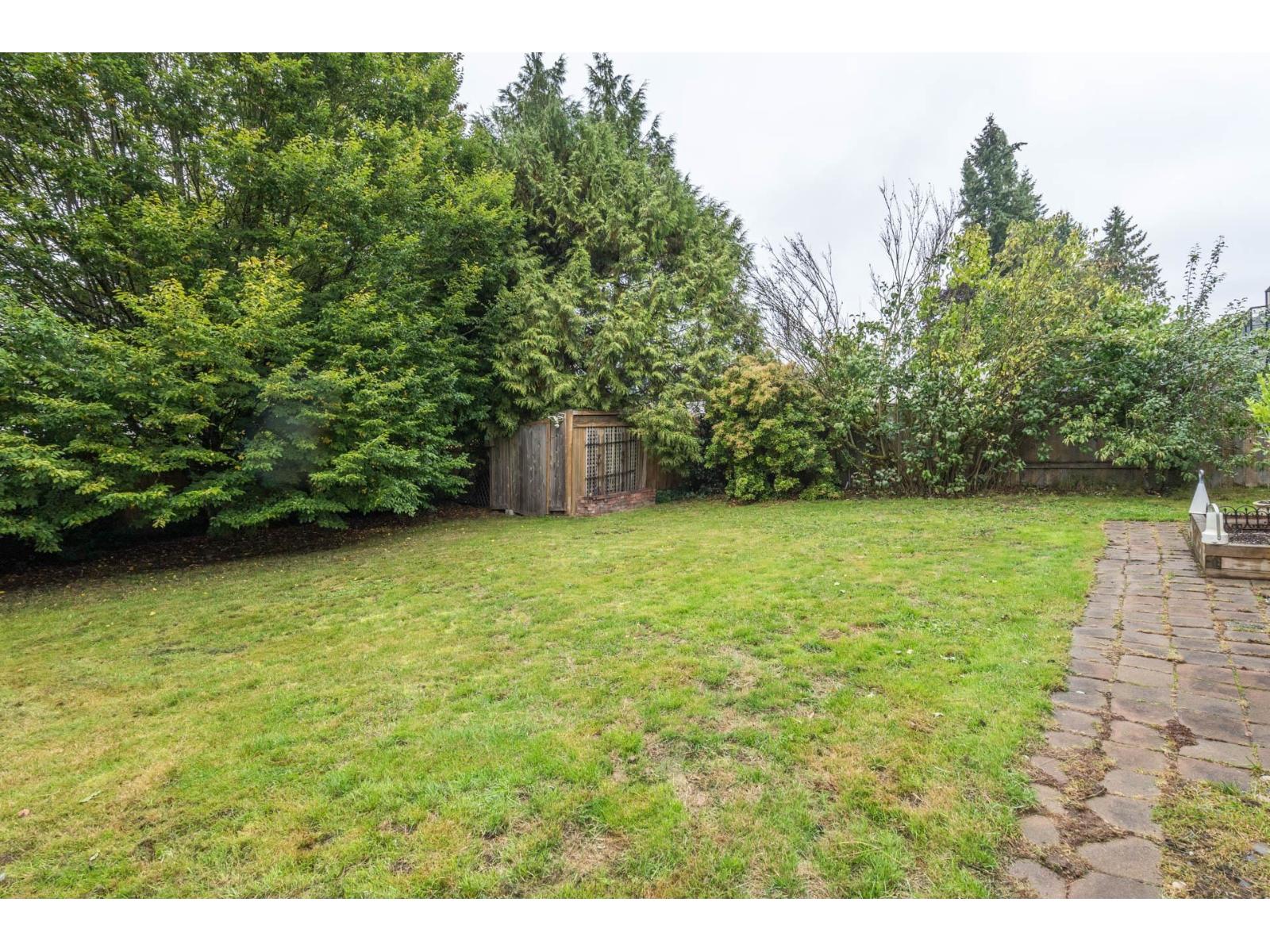 4483 208 Street Property Photo 40