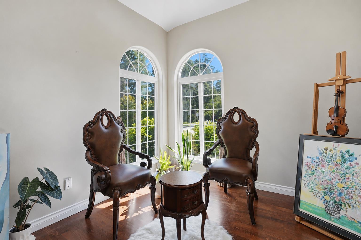 20560 46a Avenue Property Photo 6