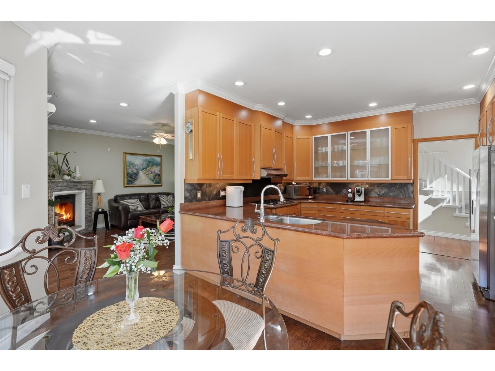 20560 46a Avenue Property Photo 11
