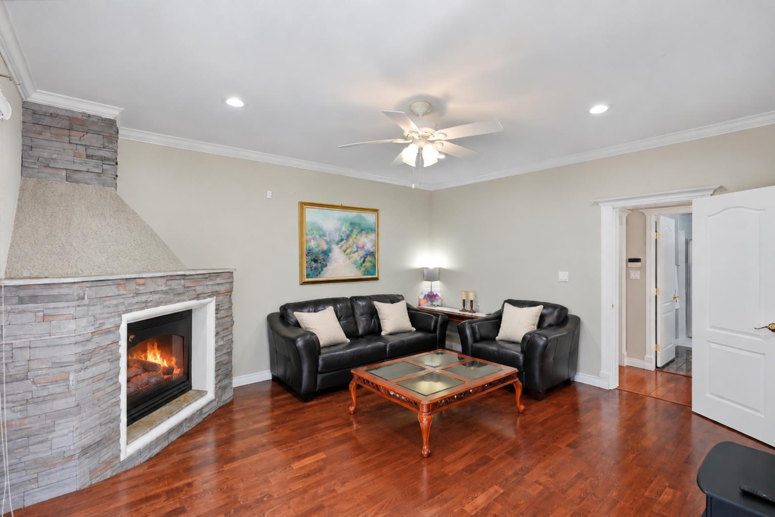 20560 46a Avenue Property Photo 13
