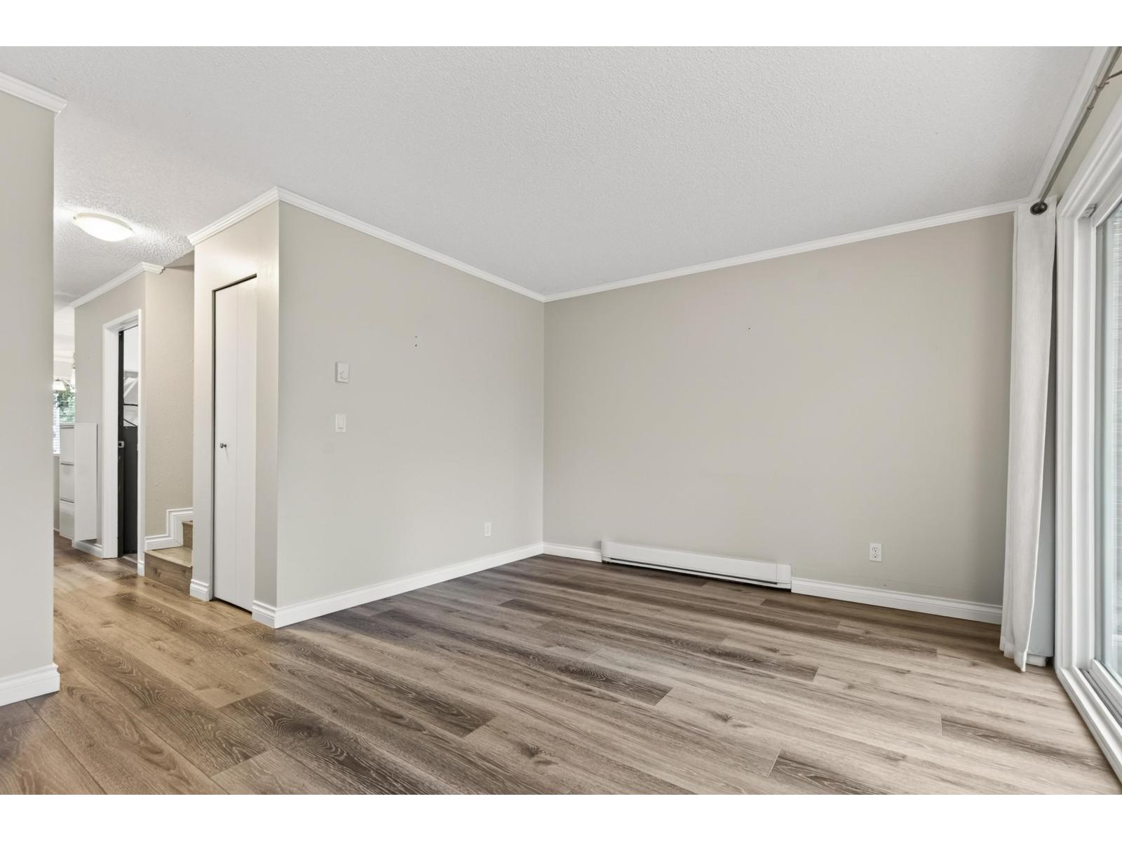 2743 Sandon Drive Property Photo 11