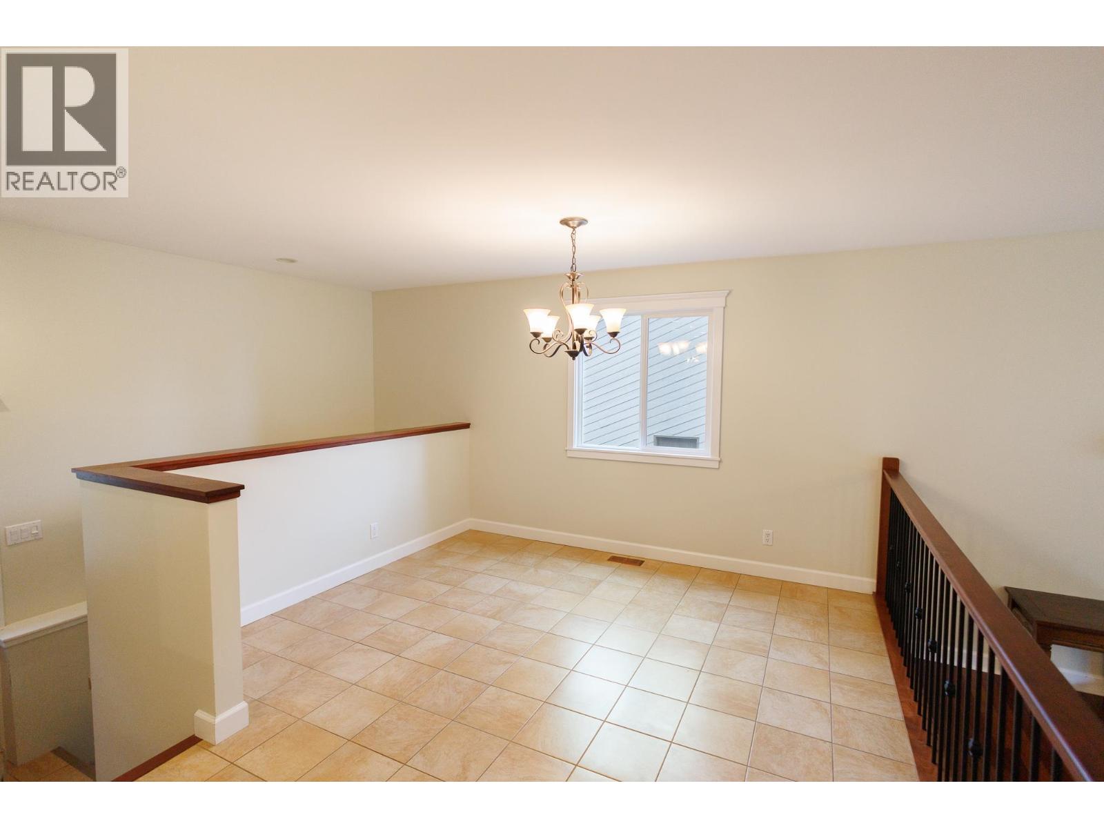 4924 Labelle Avenue Property Photo 5