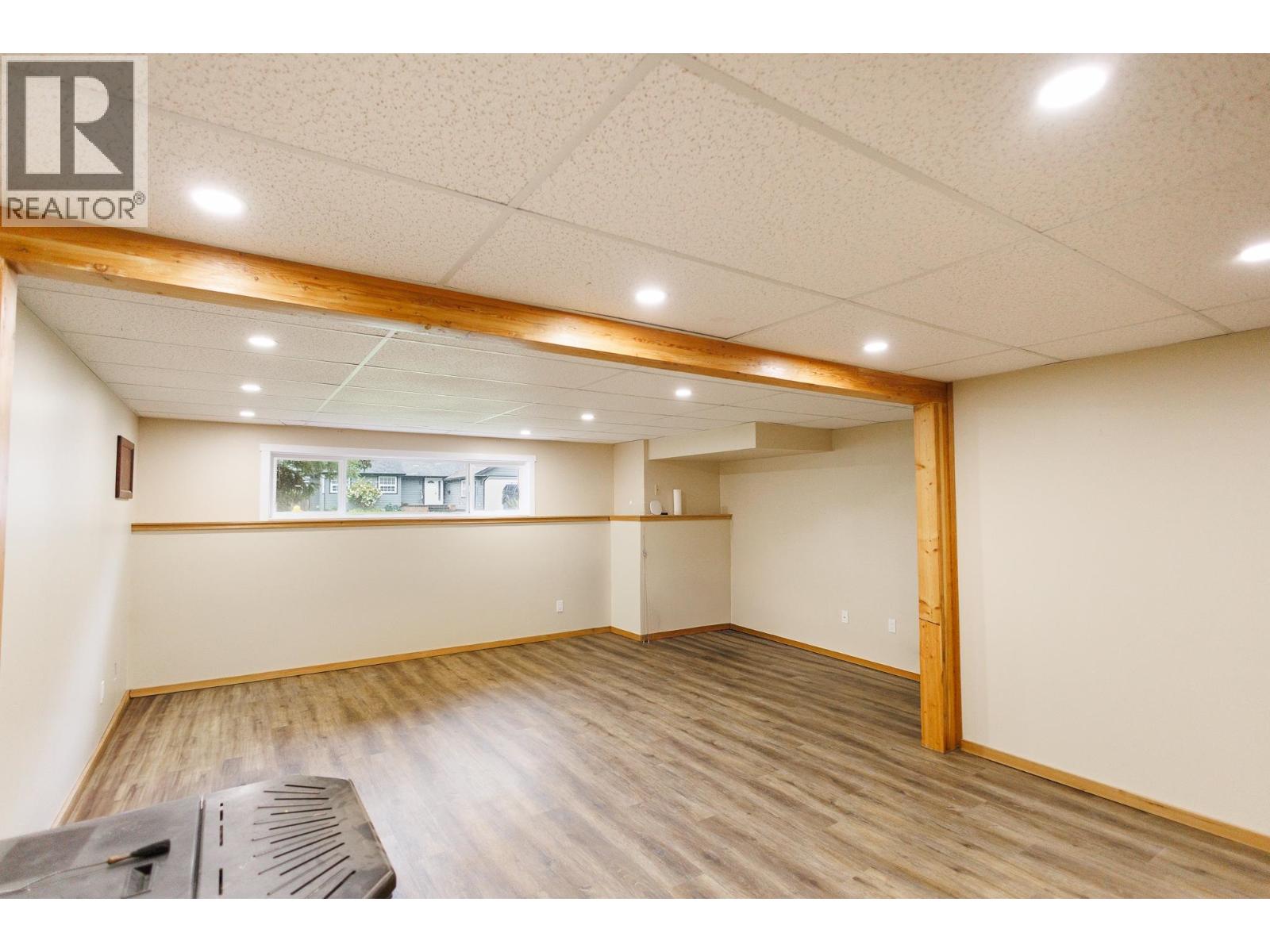 4924 Labelle Avenue Property Photo 15