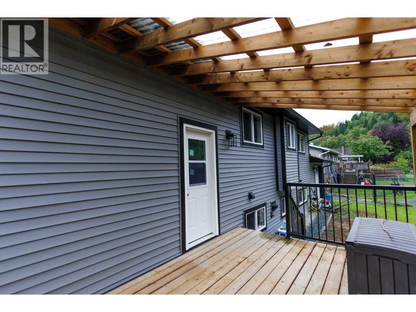4924 Labelle Avenue Property Photo 25